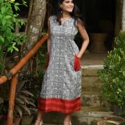 Sleeveless Pocket Dress 010